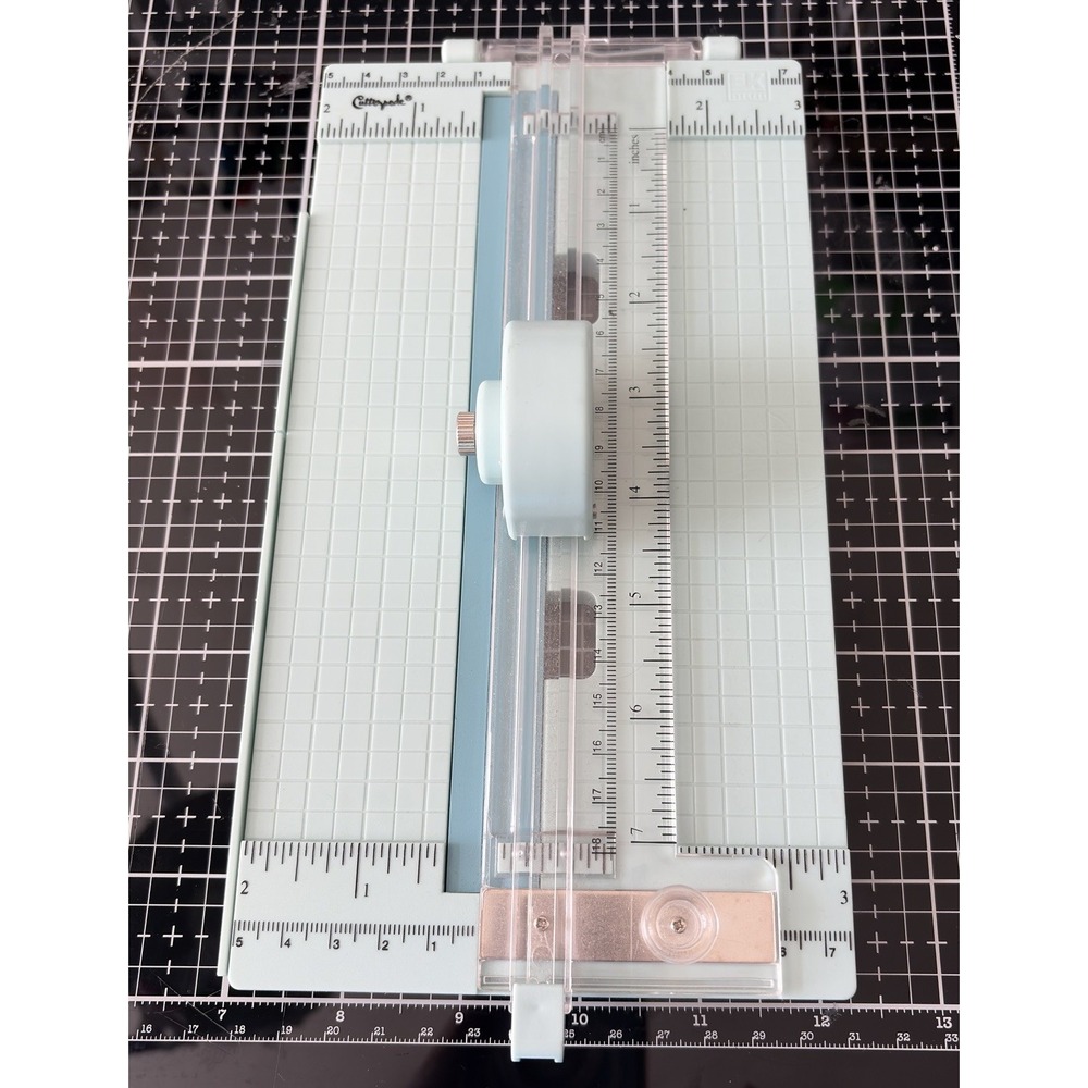 EK Success Cutter Bee mini Cutterpede Rotary Blade Shuttle Staight Mint Trimmer